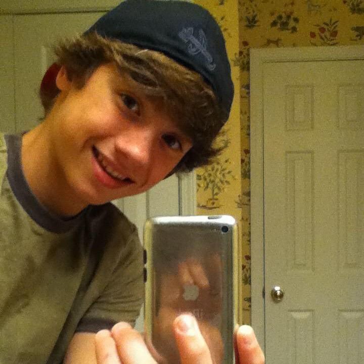 GouonOfficial's tweet photo. #GloUpChallenge http://t.co/H70GFq8W2r