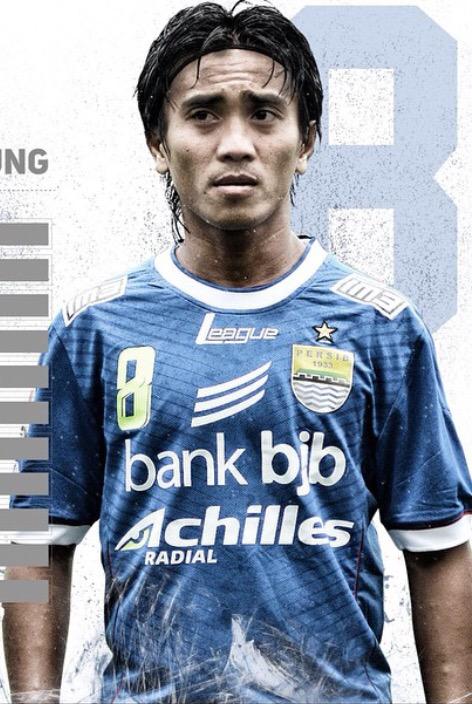 m_taufiq08's tweet photo. Animooo👍 #Persib Day http://t.co/lSshJy5eqH
