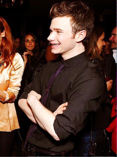 I\m gonna go to bed. Happy birthday Chris Colfer! 