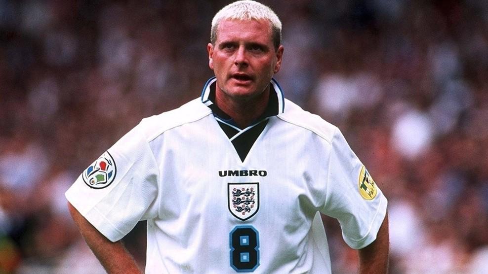 Ein englischer Publikumsliebling feiert heute Geburtstag: Paul wird 48, happy birthday   