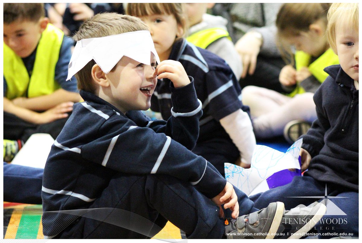 tenison_woods's tweet photo. Lots of laughs with Jackie French @tenison_woods #NSS15  @MountGambierLib @Ozlaureate @ALIANational http://t.co/fd5IPJ81lp