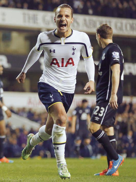 Happy Birthday to Tottenham Hotspur striker Roberto Soldado! The forward turns 30 today. 