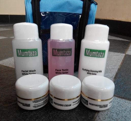 NiswaShop's tweet photo. PAKET PEMUTIH WAJAH IMMORTAL MUMTAZA BER-BPOM. HASIL AMPUH &amp; MAKSIMAL.
Biasa dipakai dokter atau klinik
BBM 52588241. http://t.co/fvWE0cTEcz