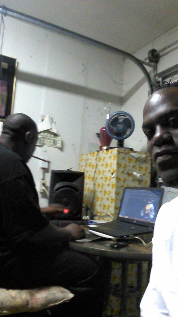 CapriceInfamous's tweet image. We back at it in the studio muthafuckaz!!! HitQrakers!! Mobbshit!!! I'm backkkkkkkkkk!!! Mike dee on the beatz!!!!!!