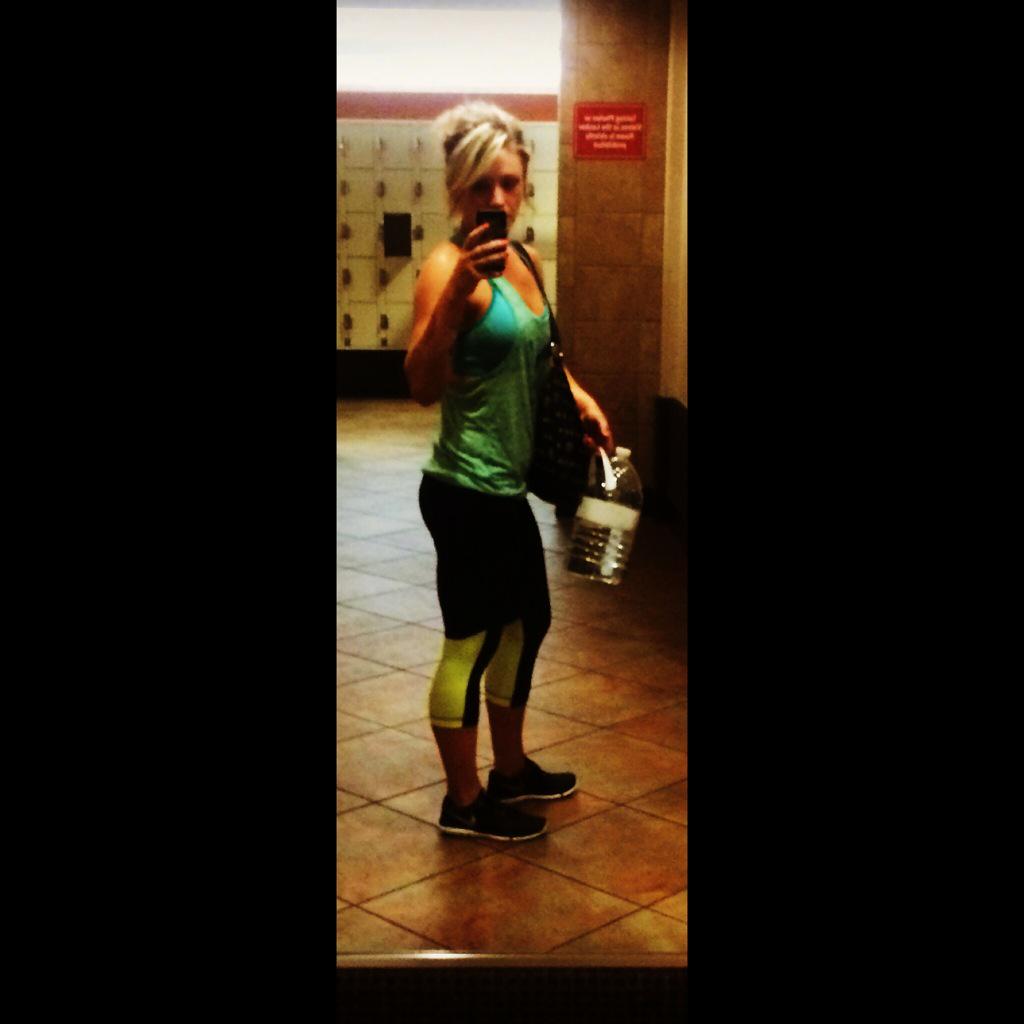 LuckyLynzee's tweet photo. When you leave the gym and your legs are jello, you had a good #legday !! #gymproblems #fitness #fitfabulous http://t.co/gcOaj3MfhB