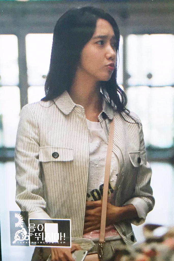 [PIC][20-05-2015]YoonA khởi hành đi Trung Quốc vào trưa nay CFa8miaVEAAMwqd