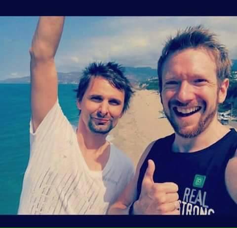 MusePhotosNews's tweet photo. New pic #MattBellamy #Musr http://t.co/G0bUOW8yRA