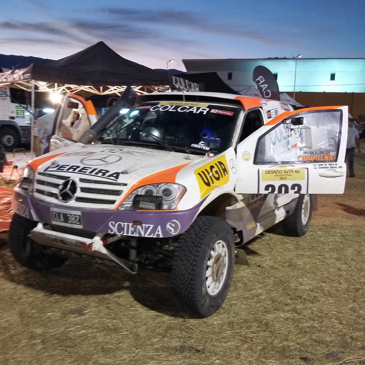. <a href="/patosilvasport/">Pato Silva</a> en el bivouac del #DakarSeries #DesafioRuta40