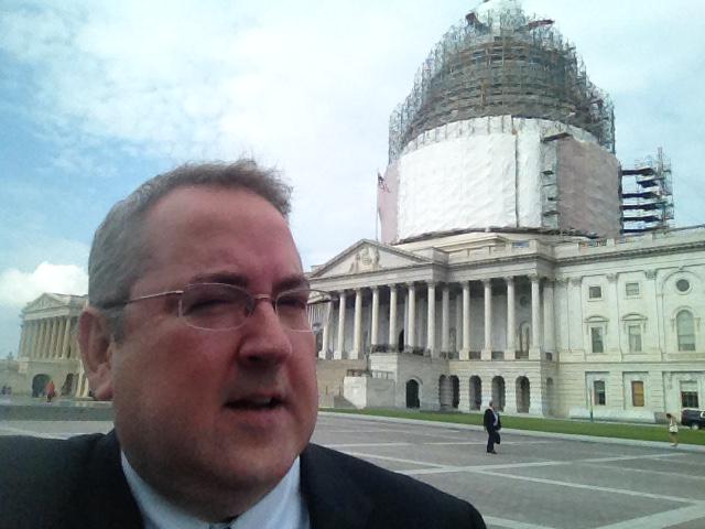 KMarieMD's tweet photo. Dr Dan Jones on #capitalhill #lobbyday #ssat15 #ddw15 http://t.co/fNqjJbPSwX