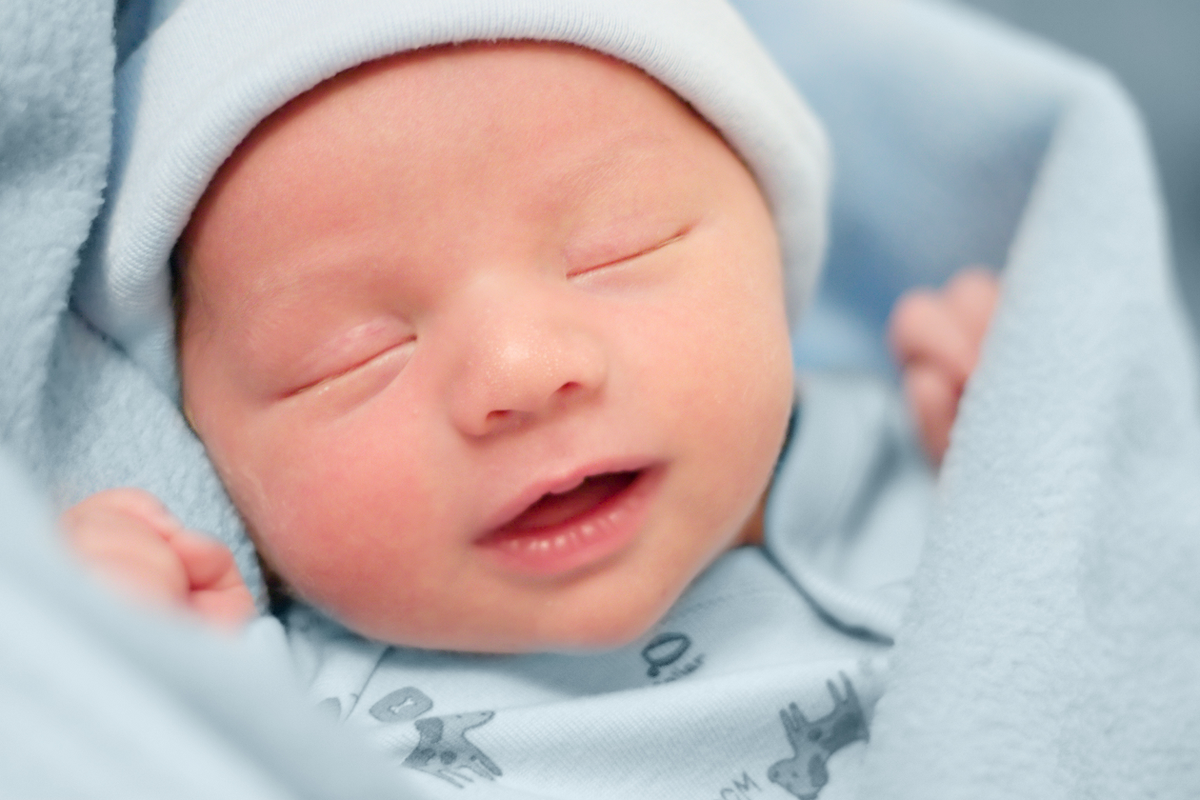 BatemanAgency's tweet photo. New parents: This video gives you real-world advice for saving money on baby gear http://t.co/JFx5cCTj3i http://t.co/QH0yoCLE9a