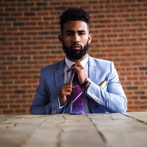1Foundbeau's tweet photo. African American, White &amp; Dominican 🇩🇴 IG: Choloeaddy http://t.co/1RIUD6wnCn