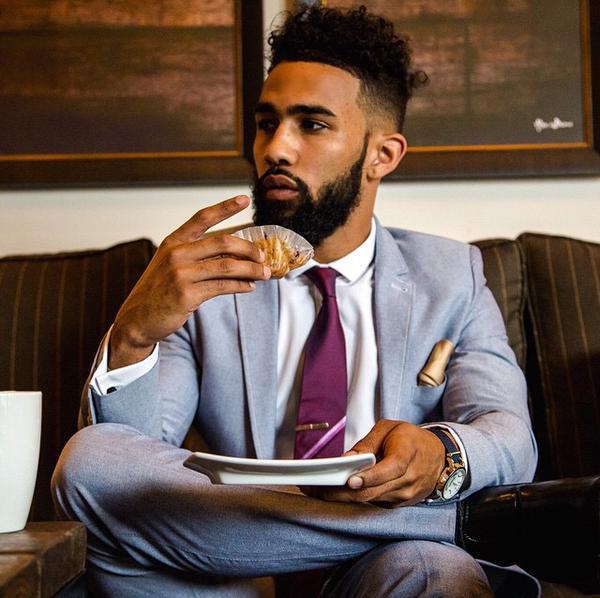 1Foundbeau's tweet photo. African American, White &amp; Dominican 🇩🇴 IG: Choloeaddy http://t.co/1RIUD6wnCn