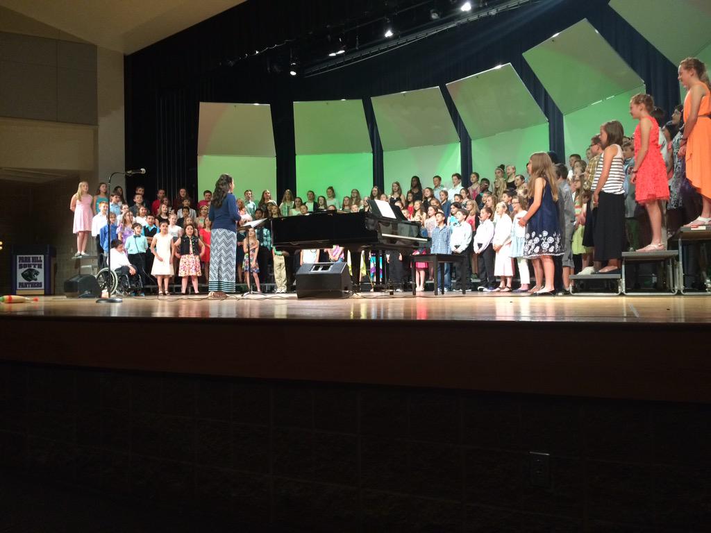 EL5thGrade's tweet photo. 5th grade choir concert. Way to represent English Landing. #EaglePride http://t.co/m73Jvru73z