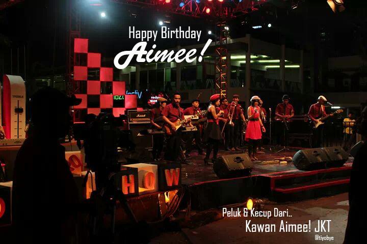 :* "<a href="/KawanAimee_JKT/">Kawan Aimee! Jakarta</a>: Happy Birthday My Favorite Band <a href="/AimeeRocksteady/">Aimee!BAND</a> 🎉 🎊 :))

God Bless You.. #12thAimee! "