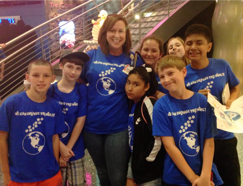 MrsMamaMerrell's tweet photo. #cesrocksatl CES 5th Grade Cougars 🐾 Fernback Fun 🐊 🐍 and the Awesome Aquarium! 🐠 🐋 http://t.co/6xvYAzAIZk