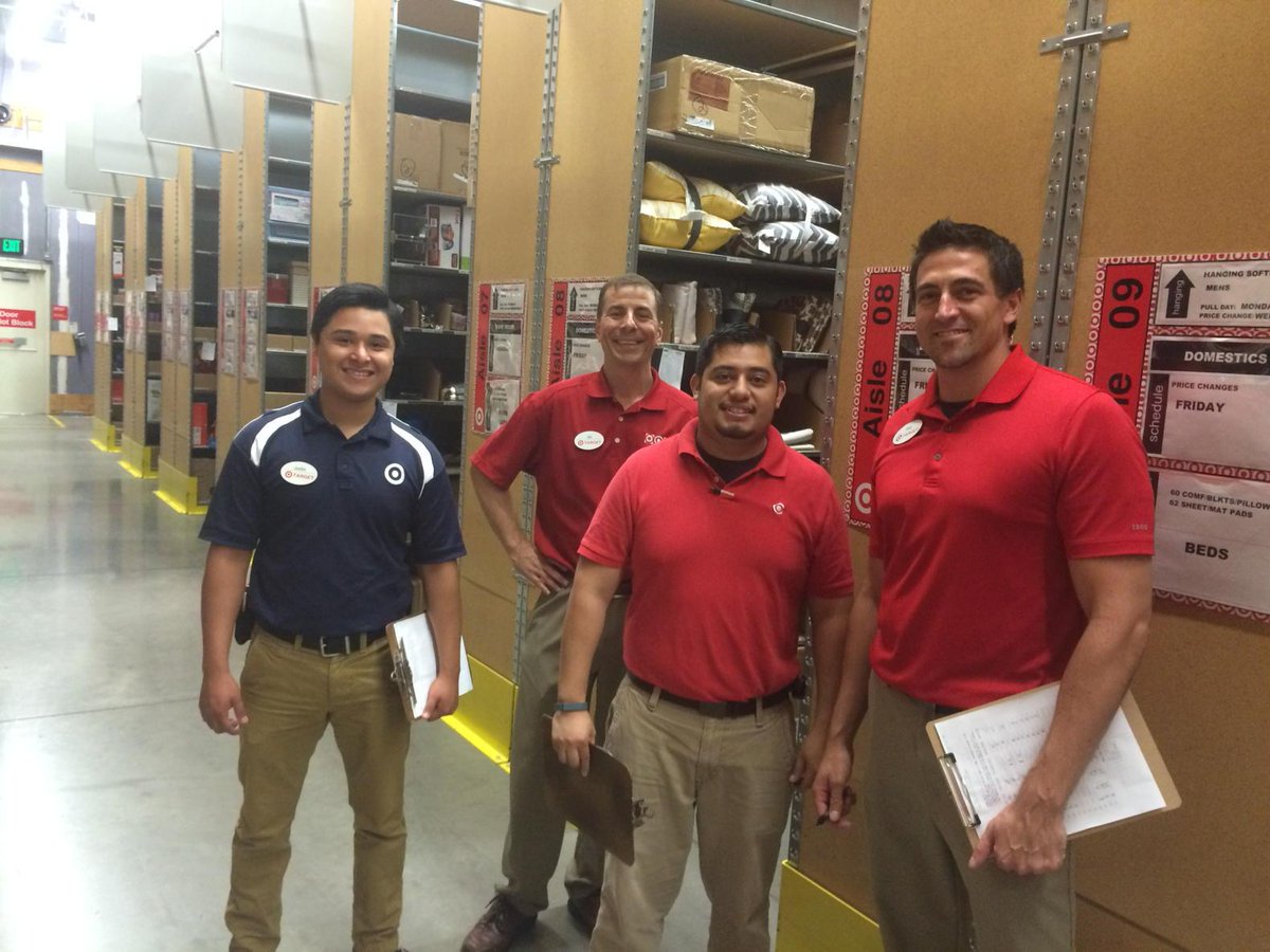 IeppertJoshua's tweet photo. #T2425 did an awesome job with inventory prep! #APTeamOneTeam @greg4tgt @RichardKirbyTGT http://t.co/HGb5vOb3wf