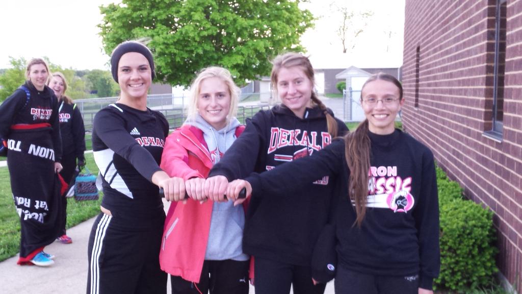 chelsiann520's tweet photo. Sectional champs! 4×800! Love these girls! http://t.co/18uwElvbva