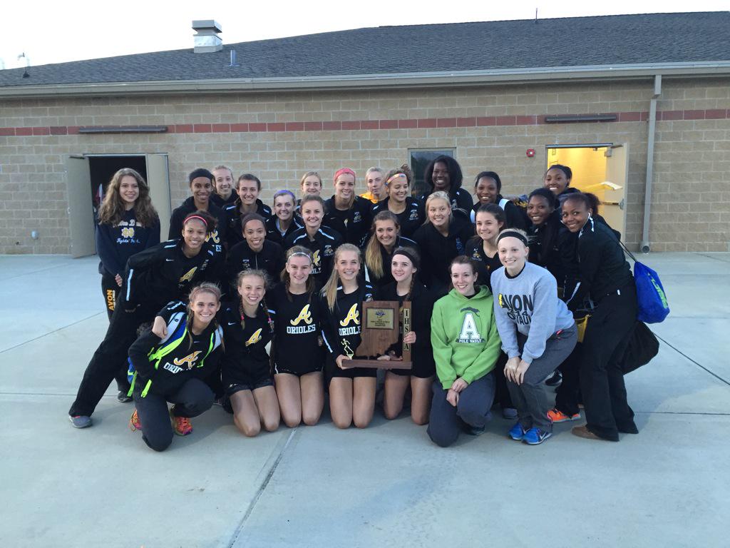 OrioleGirlsXC's tweet photo. Sectional Champions for the 4th year in a row! http://t.co/pXA8YmuJi7