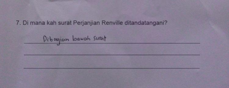 hipwee's tweet photo. Murid terkadang mempunyai selera homor yang bagus, seperti yang dilakukan pada gambar ini. http://t.co/LPxATUgOHu http://t.co/X72lyLqSBn