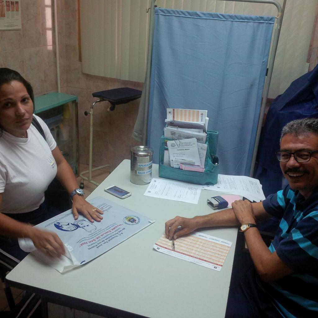 calcalacordones's tweet photo. Nuestro Centro Integral de Macuto funciona con toda normalidad brindado salud de calidad todos los días. @hventurac4 http://t.co/SIwKPCHE1T