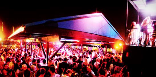 KISS985BUFFALO's tweet photo. Sunday night we invite you out to celebrate #MemorialDayWeekend @SkyBarBuffalo @anthonykissdj @NikStylez 257 Franklin http://t.co/fBiaDkr1EU