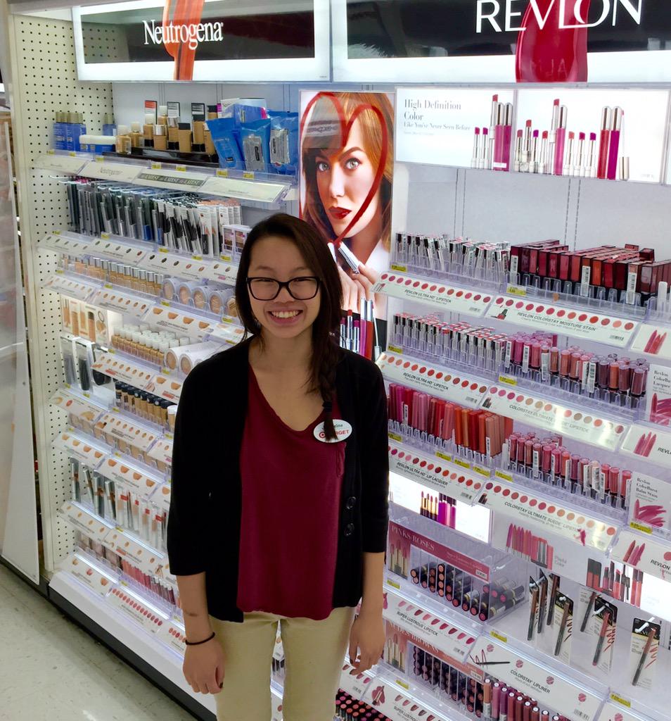 chantaletorres's tweet photo. Driving that 4.83% MTD comp in Cosmetics! #makesalesnotshortage @LindseyDawnPalm @smiah98 @NicoletteSeitz http://t.co/mEEoLvDAgU