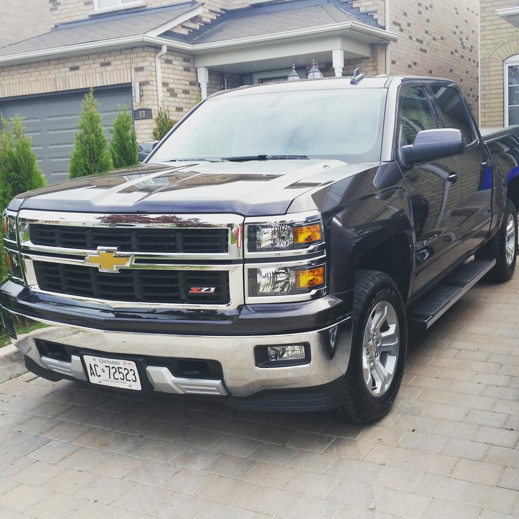 freddyilabaca's tweet photo. New truck on my birthday!! #Chevy #2015model #bestwife http://t.co/Zf9auCa0Yx