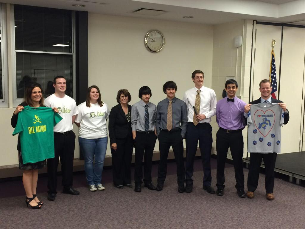 What #AMAZING shirts!!! #teamwork #competitive @SisiWHS214 @EGPrinciPaul <a href="/Wheeling_Cats/">Wheeling High School</a> <a href="/EG_Choir/">Elk Grove HS Choir</a> <a href="/District214/">District 214</a>