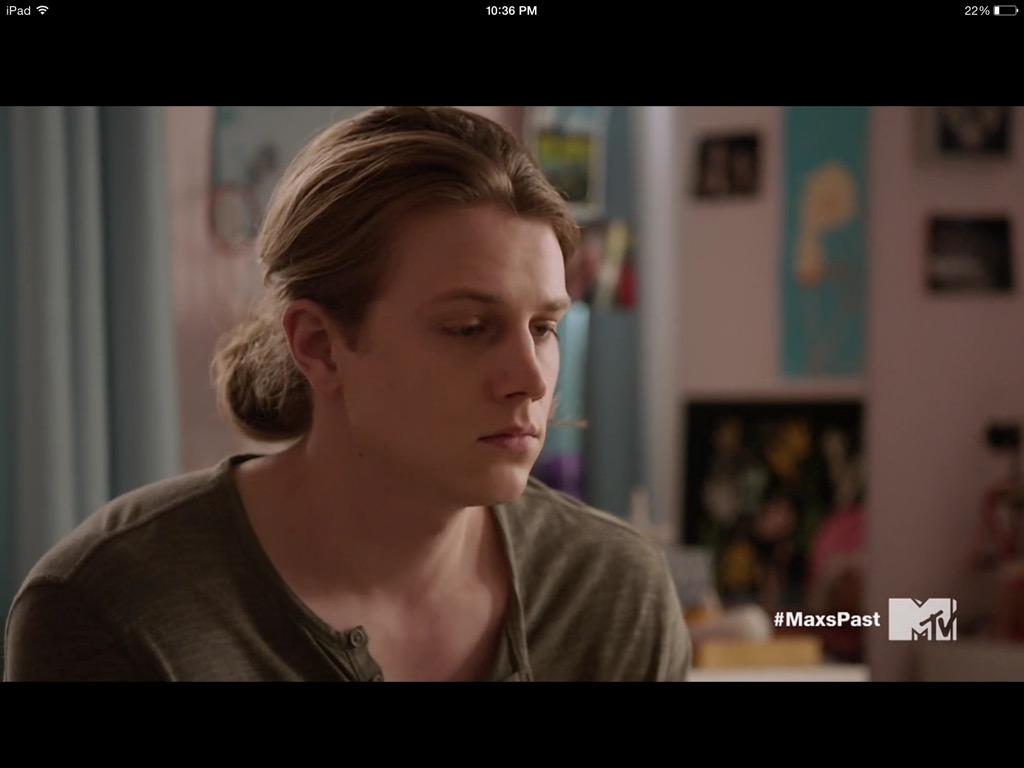 Itsxsashaxboo's tweet photo. #MaxsPast seeing him sad makes me want to cry #FindingCarter @saxonalex @finding_carter http://t.co/9G0ysYziya
