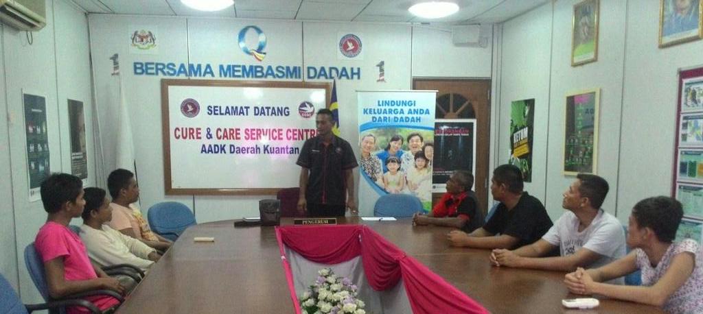 CCSCKuantan's tweet photo. Prog Bimbingan dan motivasi bersama DiC Pahang @AADK_Kuantan @AADK_Pahang @AADKMalaysia @AbdGhani_57 http://t.co/sLoNHscY7l