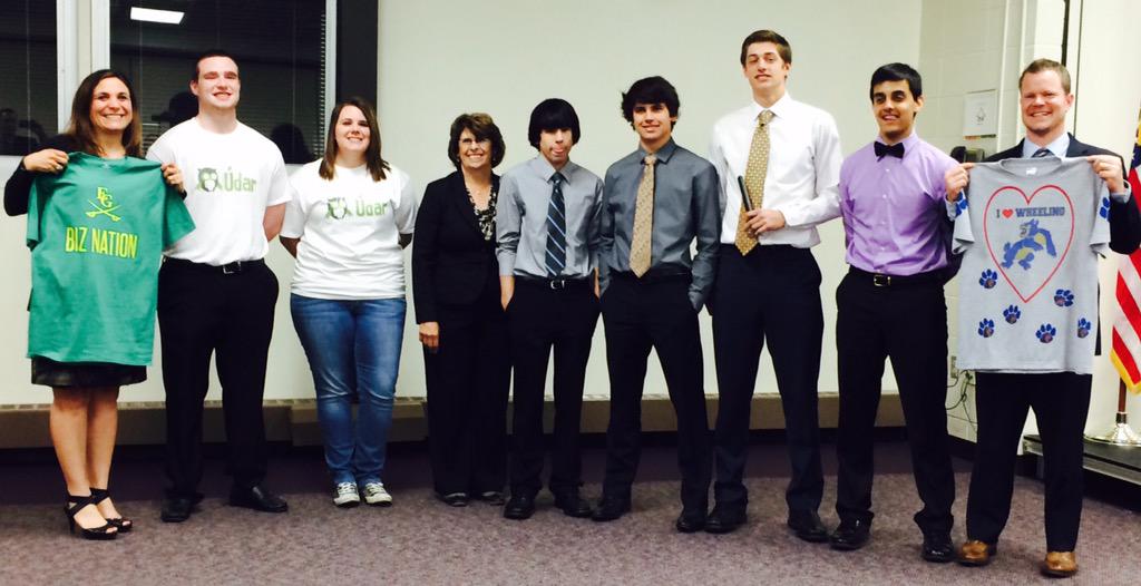 Congrats <a href="/ElkGrove_HS/">Elk Grove High Sch.</a> Udar &amp; <a href="/Wheeling_Cats/">Wheeling High School</a> Snap Clips.  #21stcenturyskills #highschoolentrepreneurs in action!