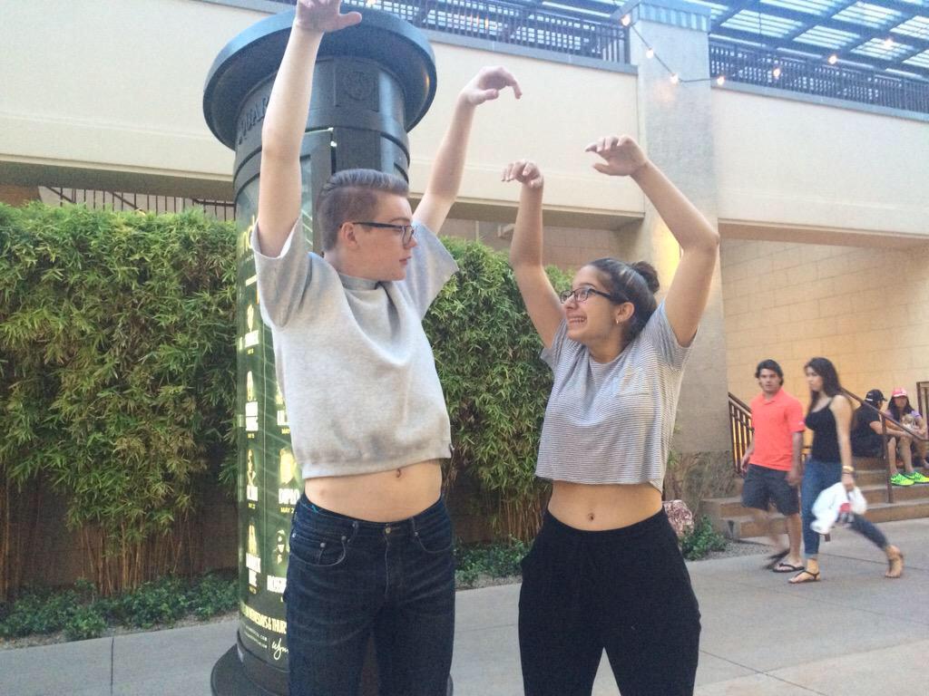 m00nsshine's tweet photo. #croptopmovement http://t.co/QUSSJ6R2lr