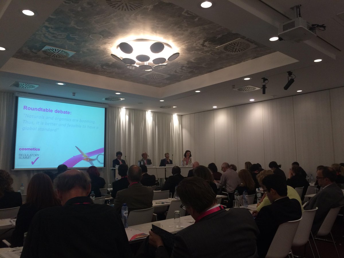 cb_beautynews's tweet image. #CBRS2015 #naturals roundtable: Riccardo Anouchinsky, Dr Sousselier, Dr Smith and Dr Olioso. @NaTrue @forestsecrets