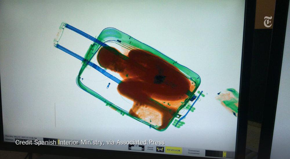 nytimes's tweet image. Father of this African boy didn't know he'd be smuggled into Spain in a suitcase, lawyer says nyti.ms/1dj88qw
