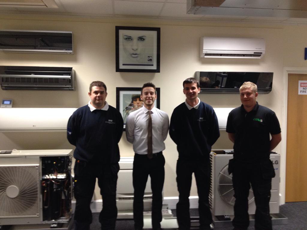 Successful training in the DW and LG Training Academy in Leeds for some Birmingham branch customers!
#DW #LG #Aircon
