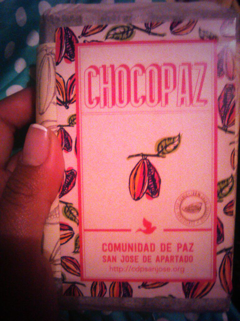 Maferlizcano406's tweet photo. Regalos que recuerdan que sí se puede. #Chocopaz #ComunidadDePaz #SanJoséDeApartadó http://t.co/xq3cOLCJH0