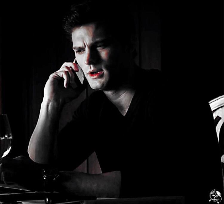 cindymiaow's tweet photo. Anastasia, have you been drinking? #FiftyShades @JamieDornan you are way too perfect as Christian. http://t.co/LkkUN4ODfJ