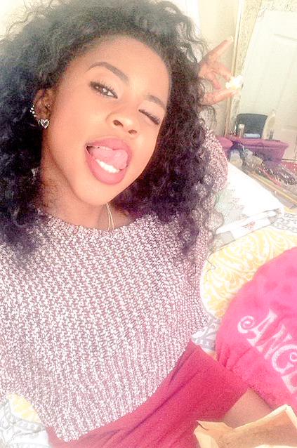 OfficialNyi's tweet photo. 👅💕 http://t.co/nc0uugx5je