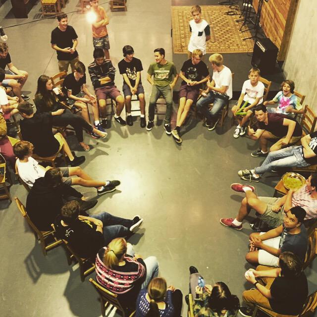 SR_Church's tweet photo. Tonight at Soul Revival Berea: Fresh Expressions of Young People's Ministry. More details http://t.co/tWU166X4Qz http://t.co/M49pkDBWzd