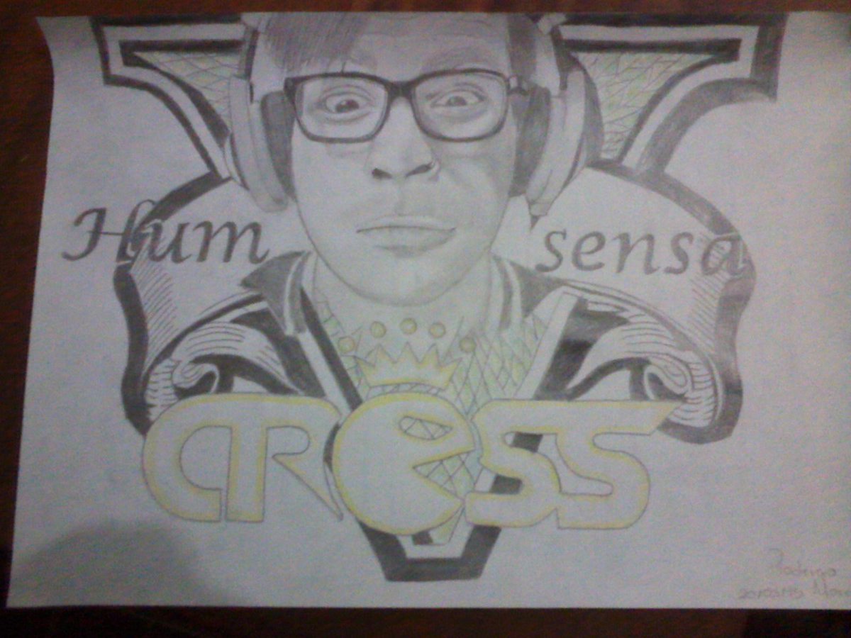 Rodrigo_MDS_'s tweet photo. @Cross_GP EU SOU PIRATA PORRA!!!
Ainda estão valendo os desenhos das camisetas??? http://t.co/fLfi9y8VKc