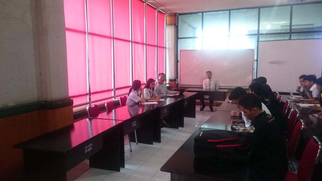 Rapat UKM dengan lembaga @STIMNitroMKS di hadiri wk. 3 pak nawir dan di hari BEM sodara rijal