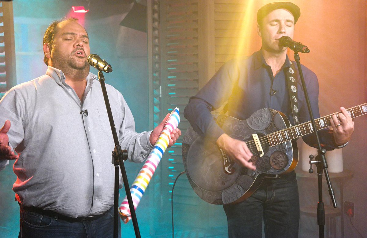 expressoshow's tweet photo. Stay in bed a while longer!
You don't want to miss Jakkals & Leos performance! #ExpressoMuso http://t.co/lCPVFKYNIH