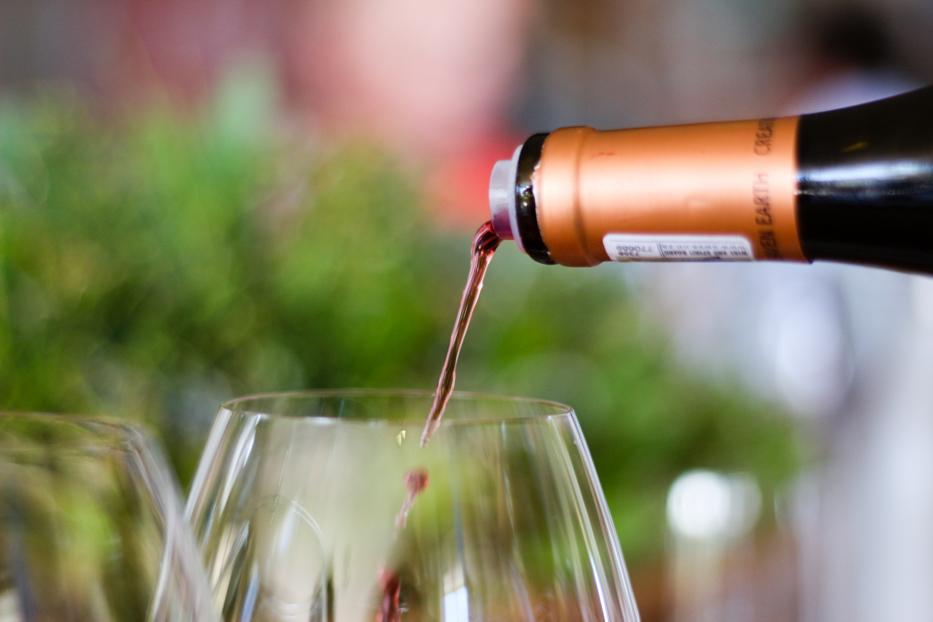 JobestBlog's tweet photo. Itβs all about great wine on #Jobest today with @creationwines http://t.co/U4GVHry2nQ