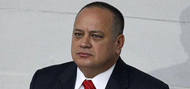 DolarToday's tweet photo. Diosdado hoy duerme como todo un bebe, todo cagao y embarrao, No podrás disfrutar los millones robados HDLGP http://t.co/EN8eT5dlkQ