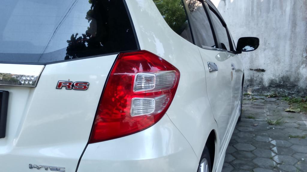BrokerYK's tweet photo. Ready for Rent Jazz RS matic, buat ngegahool Agata boleh banget (anak gaul Yogyakarta) http://t.co/IB3OZUeott