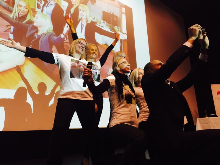 osotka's tweet photo. #IPS2015 Day 2 started with style. http://t.co/w8uqLKzR3h