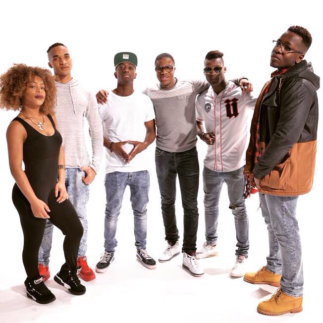 _lykaking's tweet photo. C'est Aujourd'hui que le clip de Nos frère sort c'est du lourd Rdv 16H vous êtes Pas prêt #TeamProbo #Stalingrad http://t.co/SdHB9djXm1