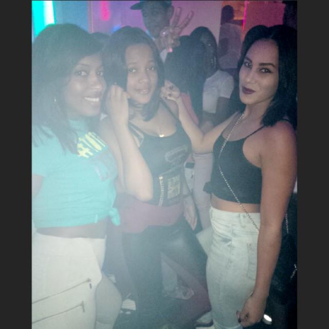 __Giianny's tweet photo. valorin bebe 😹😹 porque somos felices #ladysNitg http://t.co/ALNDxleuP8