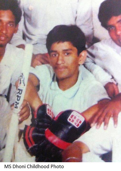 bdsindia_net's tweet photo. @msdhoni Childhood photo http://t.co/W8tsYBQbhS