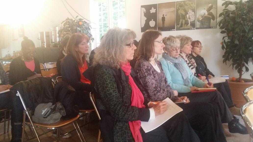 SophieGarssine's tweet image. @sandpaquier nous présente son projet #webradio au CDI à la journée des profs #docs91! Merci à @CanopeEssonne